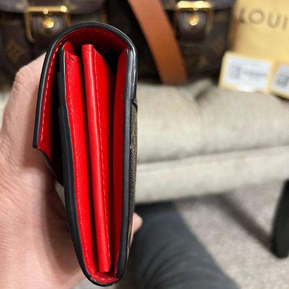 Louis Vuitton Tote MNG in Monogram Caramel with Matching Wallet Bundle - Picture 15 of 16